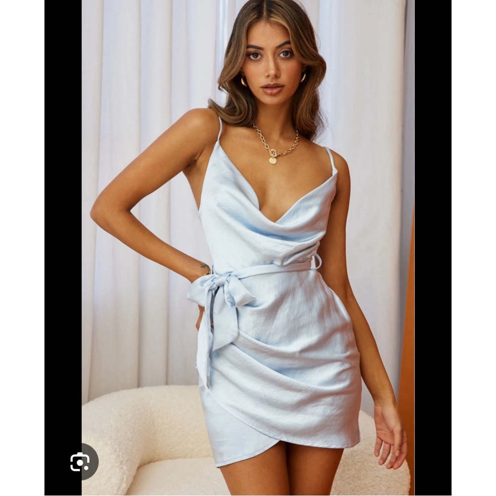 Selfie Leslie Bebe Steel Blue Satin Mini Dress